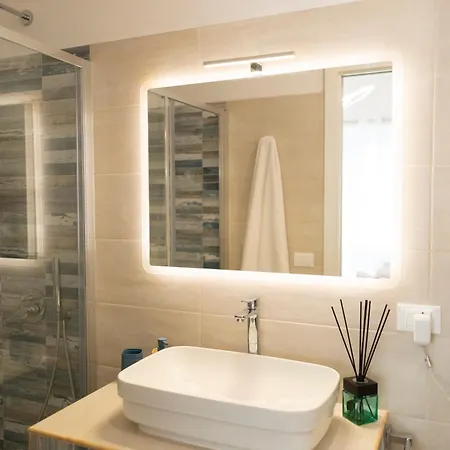 게스트하우스 Hello Claudia Centro 4*