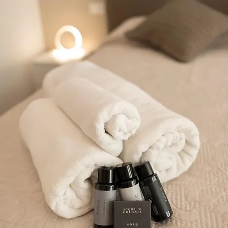 게스트하우스 Hello Claudia Centro 4*