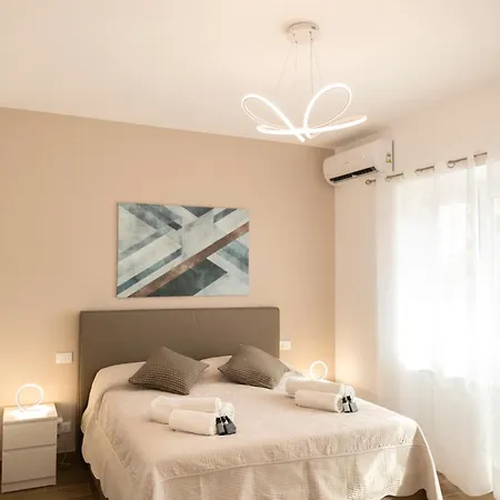 Hello Claudia Centro 로마