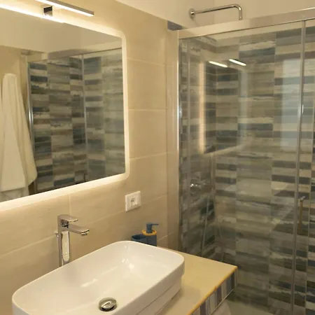 Hello Claudia Centro 로마