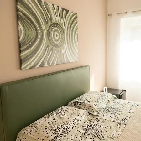 게스트하우스 Hello Claudia Centro 4*