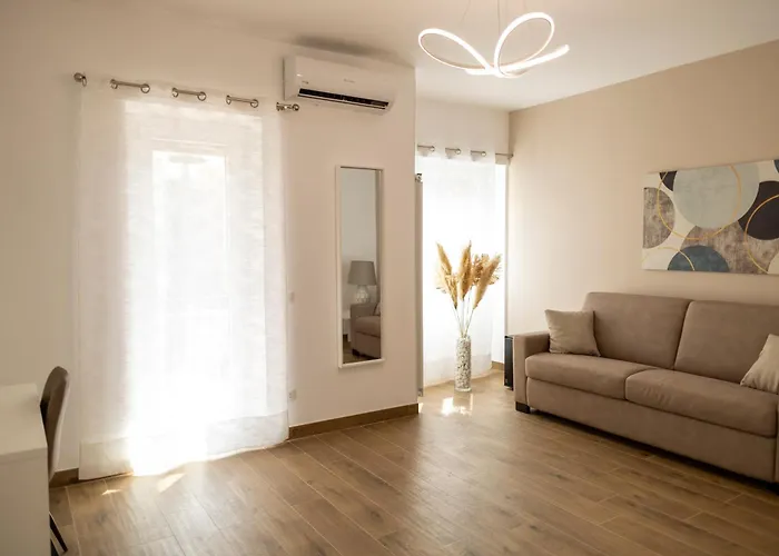 Hello Claudia Centro 4*