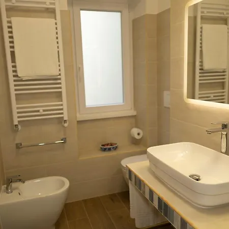 Hello Claudia Centro روما